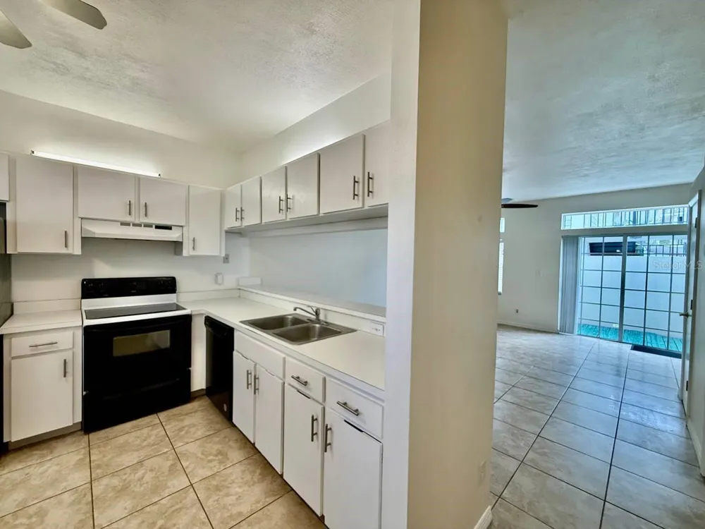 2802 W CLEVELAND STREET #L Tampa, FL 33609