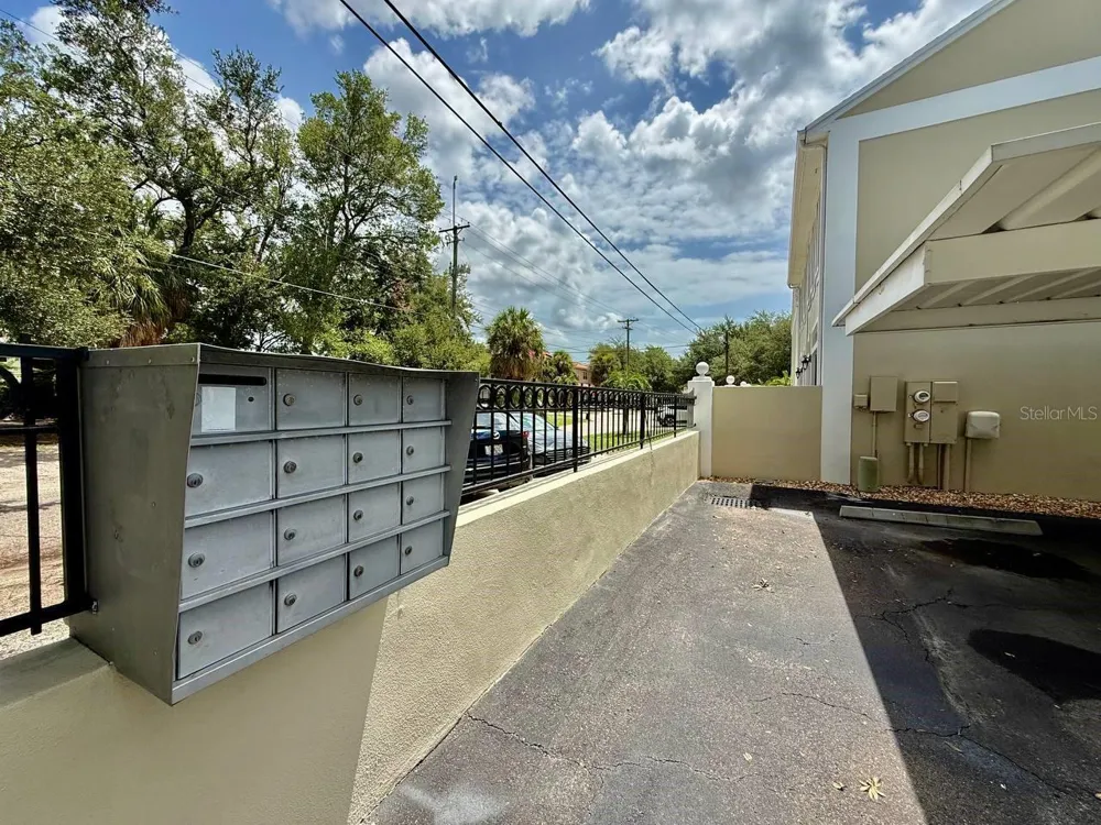 2802 W CLEVELAND STREET #L Tampa, FL 33609