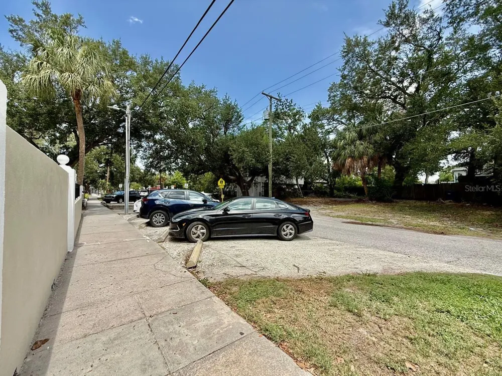 2802 W CLEVELAND STREET #L Tampa, FL 33609