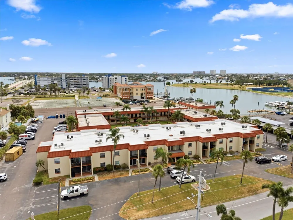 10365 PARADISE BOULEVARD #1 Treasure Island, FL 33706