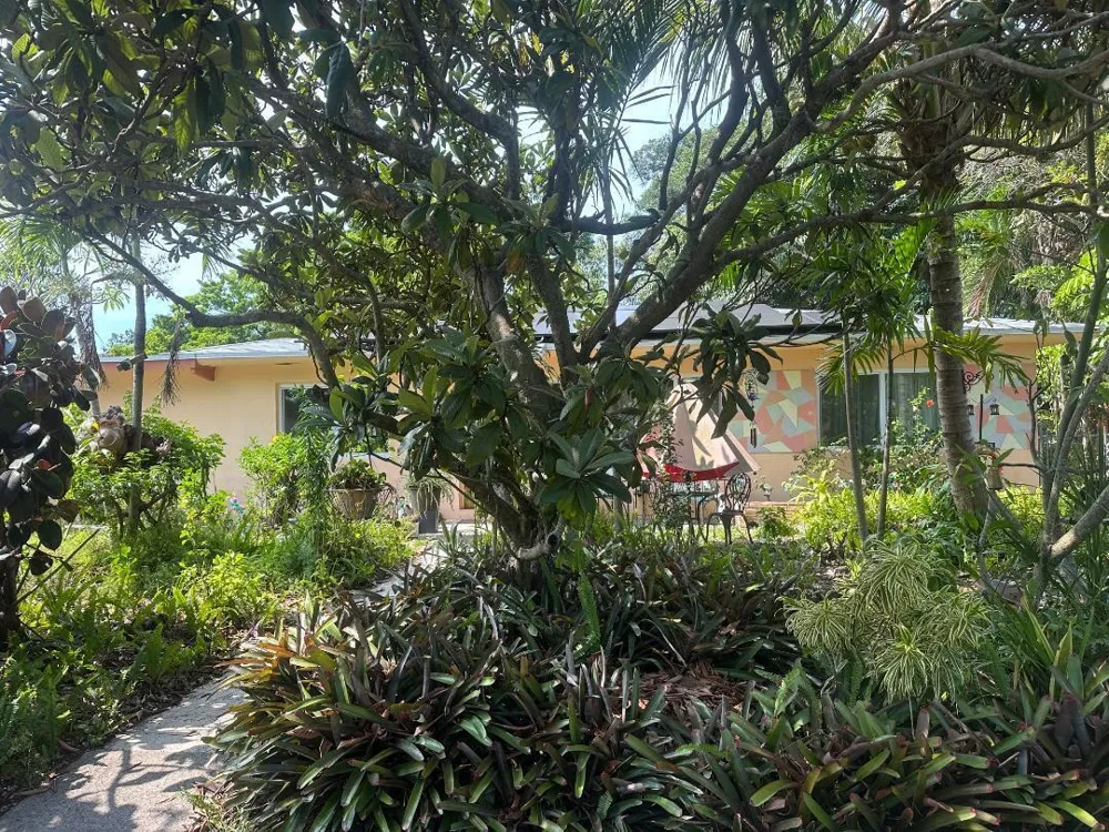 1631 NE 157th Terrace North Miami Beach, FL 33162