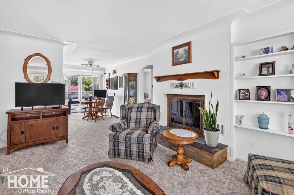825 State Road Caledonia Charter Township, MI 48867