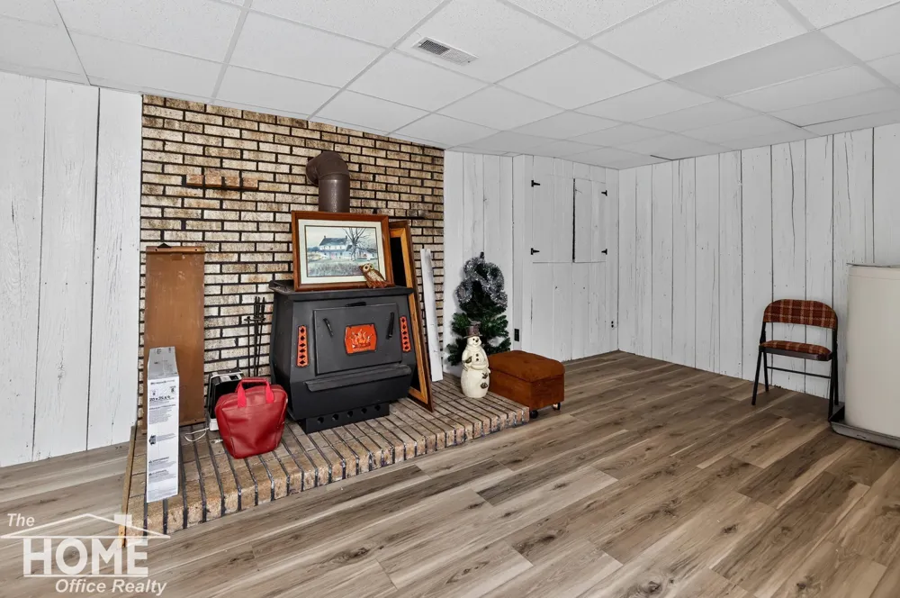 825 State Road Caledonia Charter Township, MI 48867