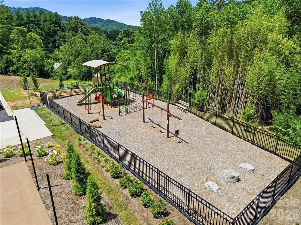 236 Smokey Holler Drive Asheville, NC 28803