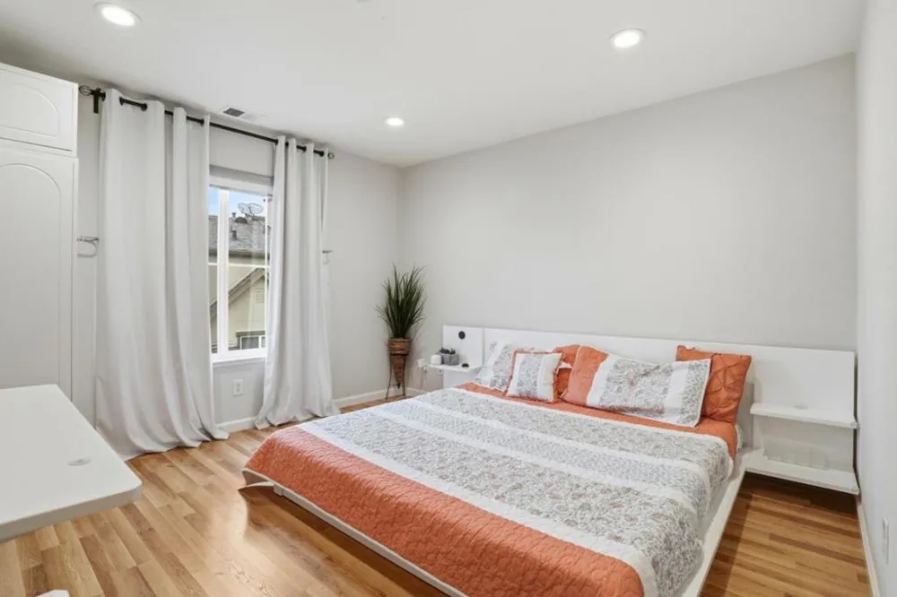 70 Towne Circle Mountain View, CA 94040