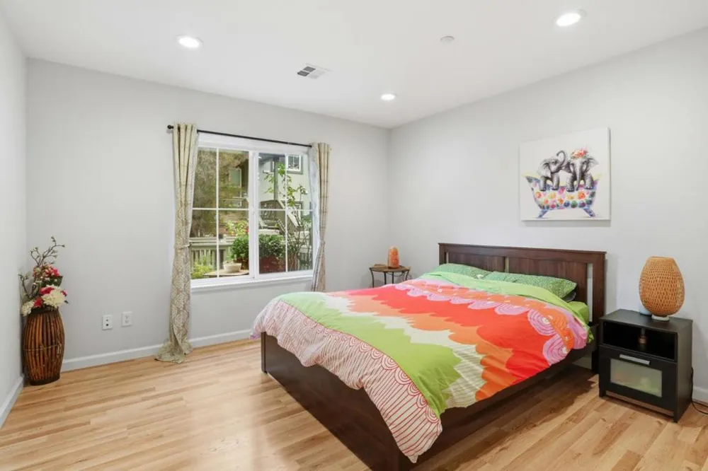 70 Towne Circle Mountain View, CA 94040