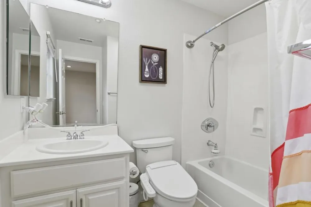 70 Towne Circle Mountain View, CA 94040