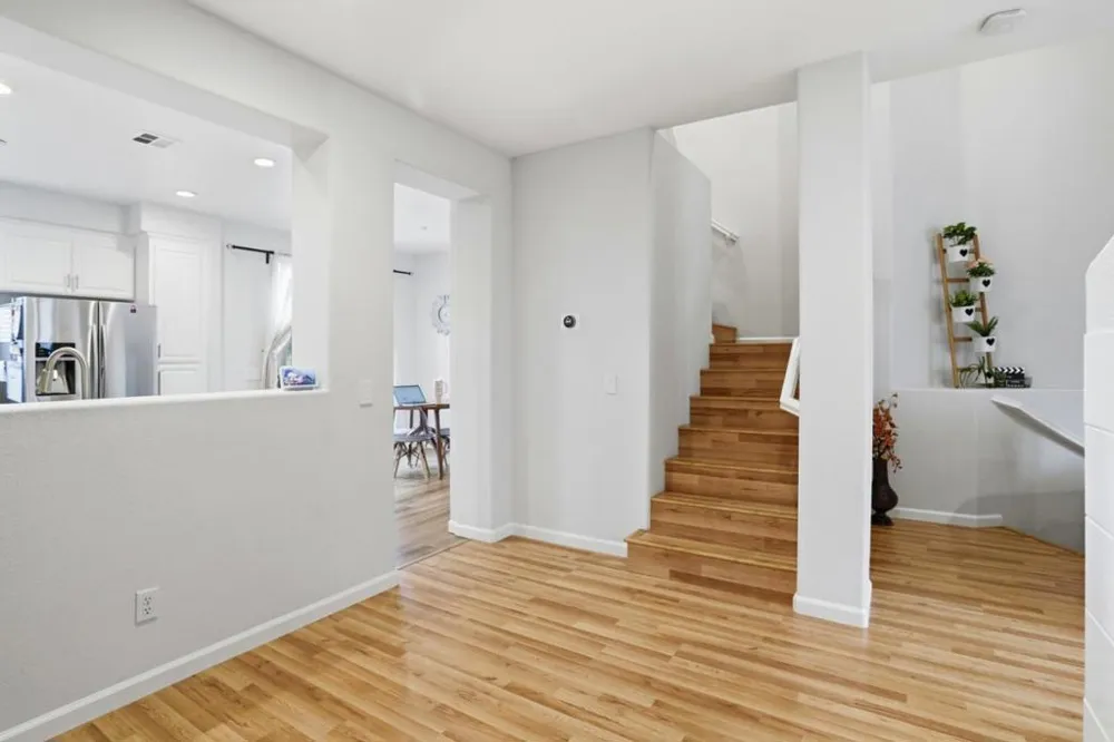 70 Towne Circle Mountain View, CA 94040