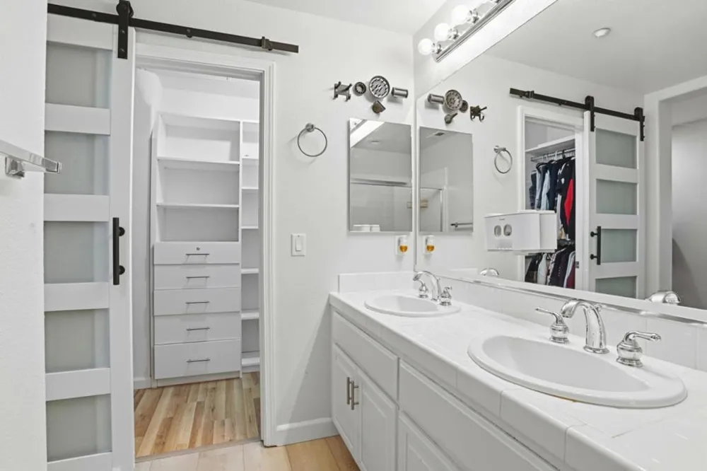 70 Towne Circle Mountain View, CA 94040