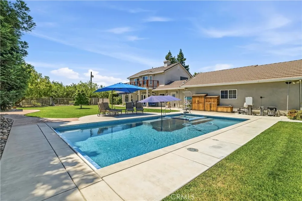 14361 Lombardy Delhi, CA 95315