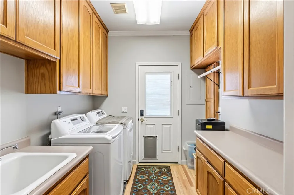 14361 Lombardy Delhi, CA 95315