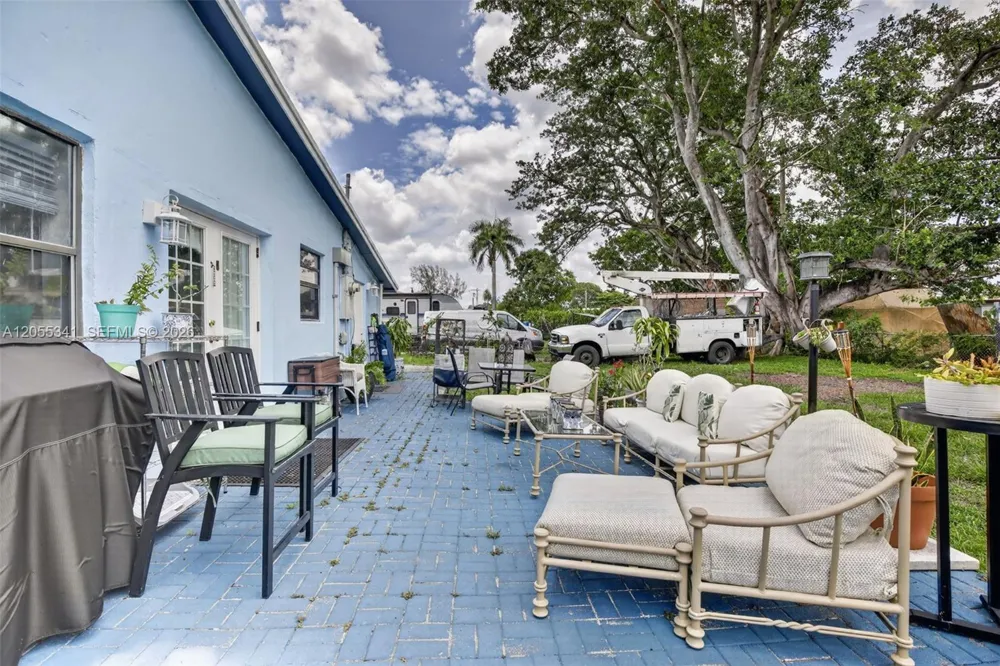 3501 SW 40th Ave West Park, FL 33023