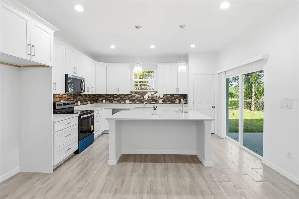 822 POPLAR STREET Inverness, FL 34452