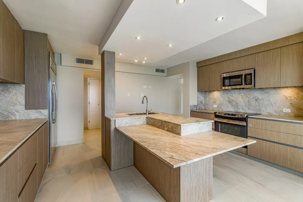 1507 ASHFORD AVE. #1002 San Juan, PR 00911
