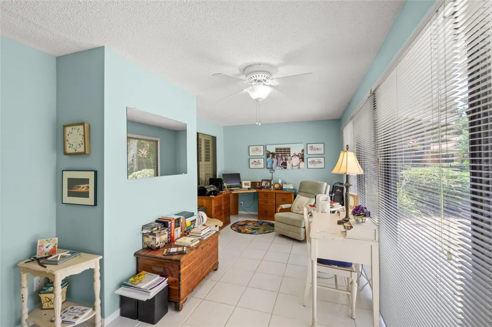 4562 FOREST WOOD TRAIL #15 Sarasota, FL 34241