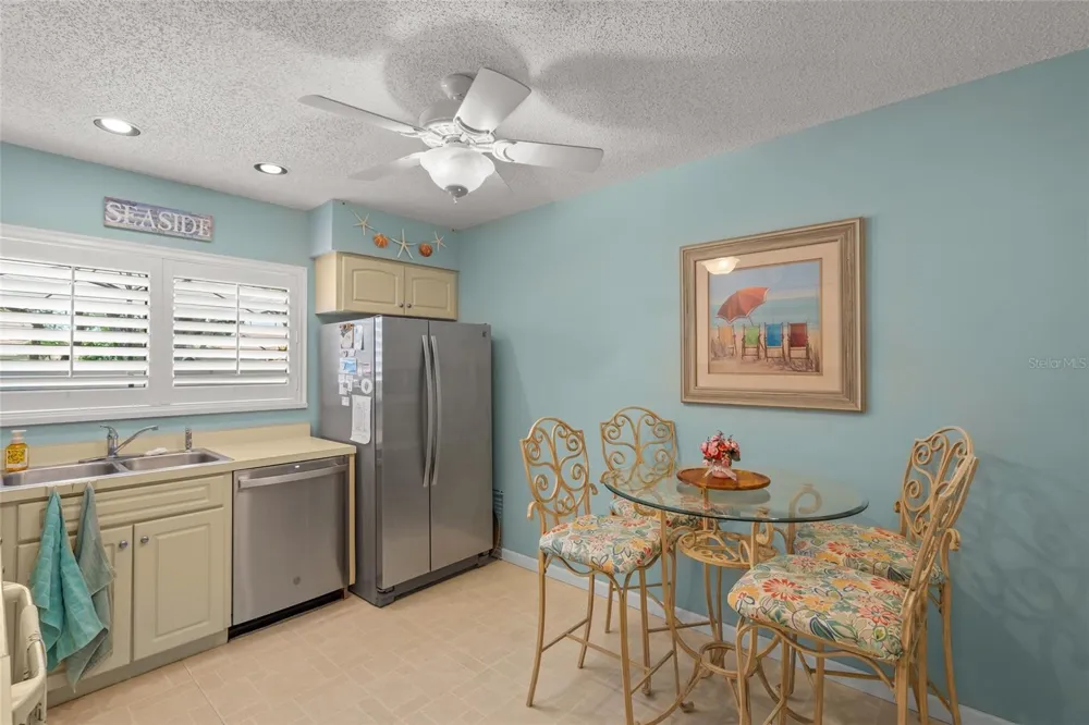 4562 FOREST WOOD TRAIL #15 Sarasota, FL 34241