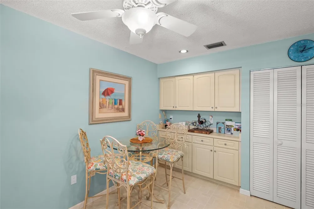 4562 FOREST WOOD TRAIL #15 Sarasota, FL 34241