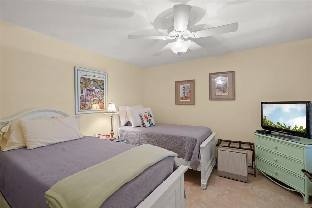 4562 FOREST WOOD TRAIL #15 Sarasota, FL 34241