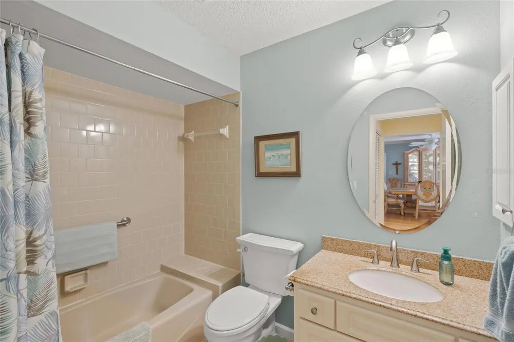 4562 FOREST WOOD TRAIL #15 Sarasota, FL 34241