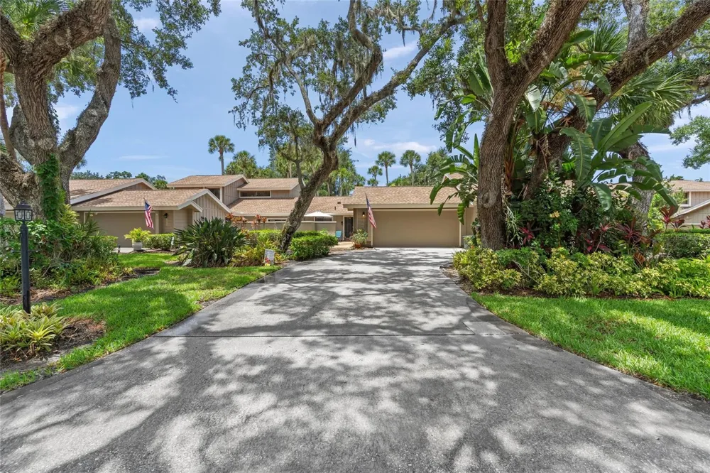 4562 FOREST WOOD TRAIL #15 Sarasota, FL 34241