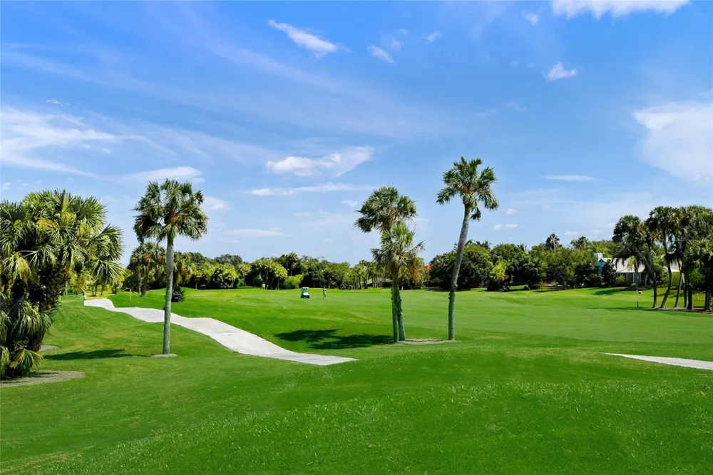 4562 FOREST WOOD TRAIL #15 Sarasota, FL 34241