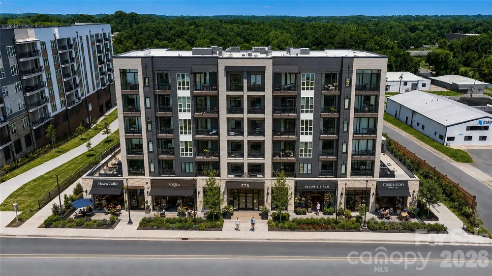 3206 S Tryon Street Charlotte, NC 28217