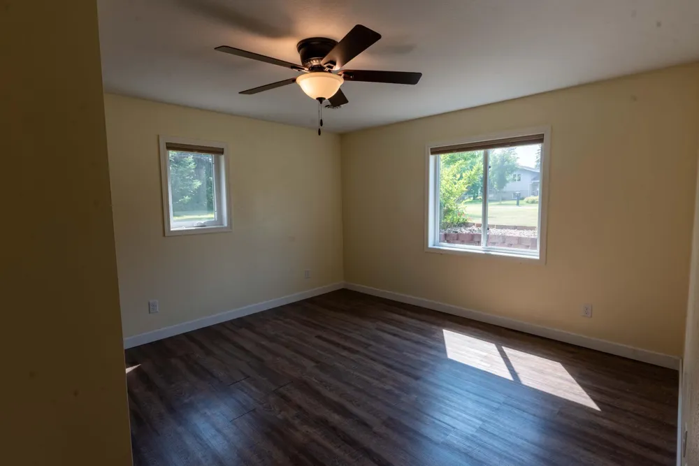 512 Pinetree Drive Perham, MN 56573