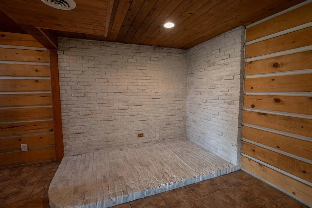 512 Pinetree Drive Perham, MN 56573
