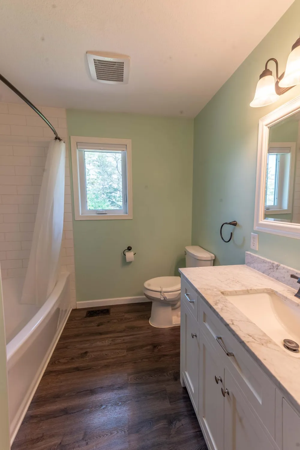 512 Pinetree Drive Perham, MN 56573