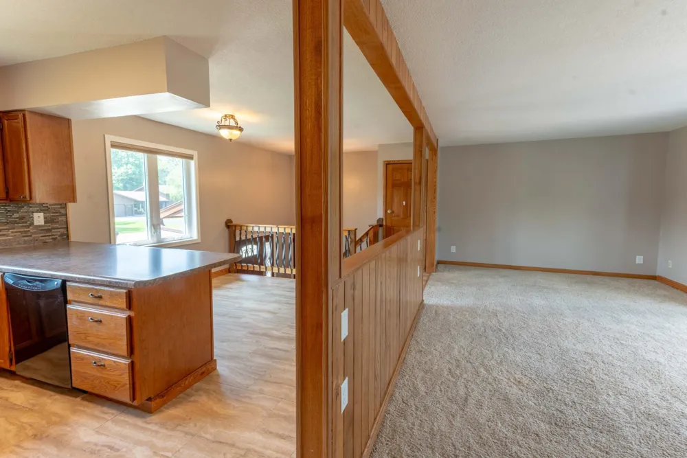 512 Pinetree Drive Perham, MN 56573