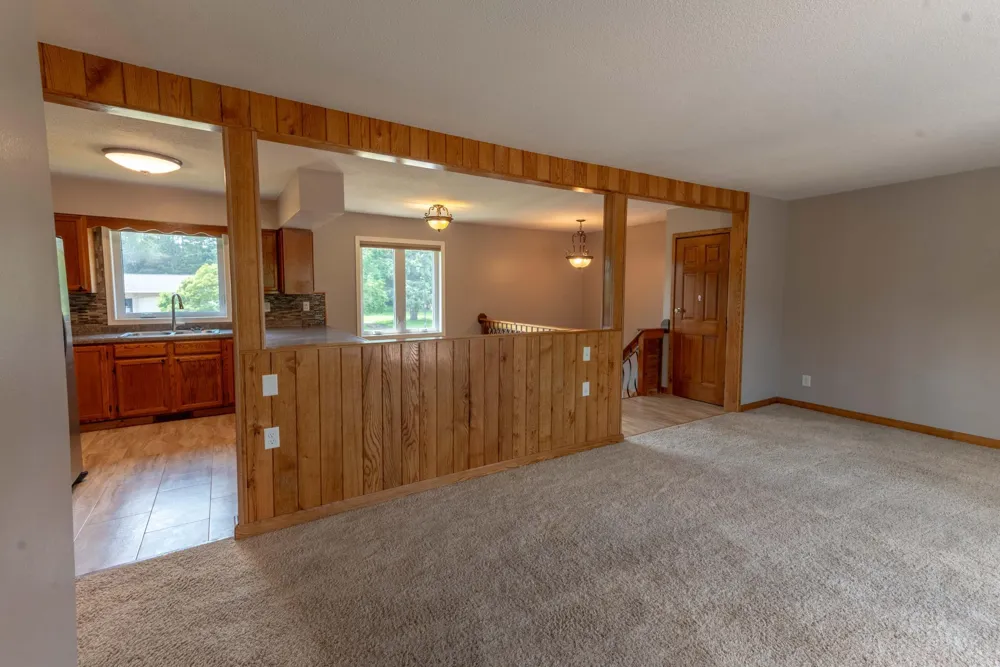 512 Pinetree Drive Perham, MN 56573