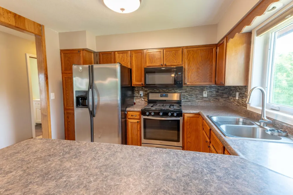 512 Pinetree Drive Perham, MN 56573