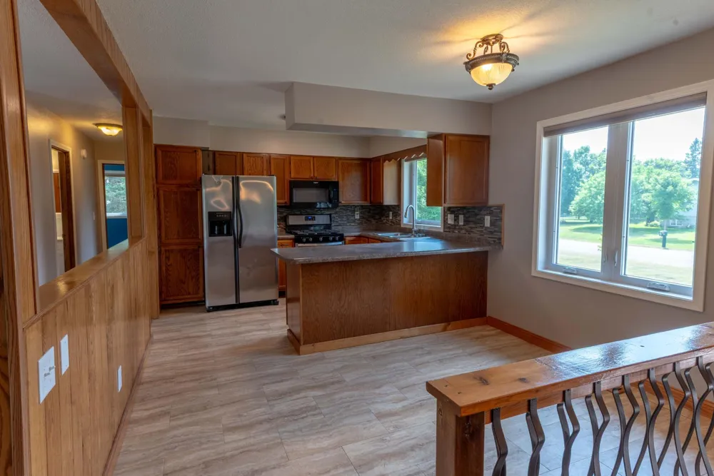512 Pinetree Drive Perham, MN 56573