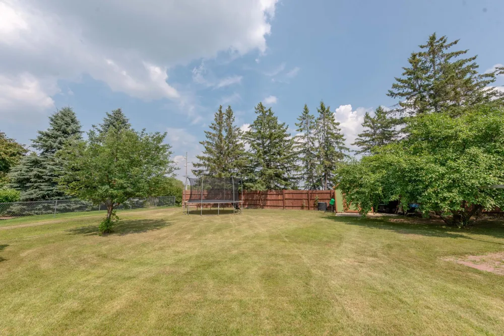512 Pinetree Drive Perham, MN 56573
