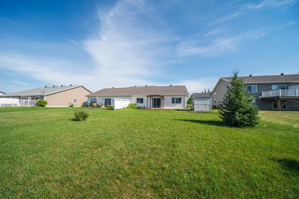 1877 Longview Drive Detroit Lakes, MN 56501