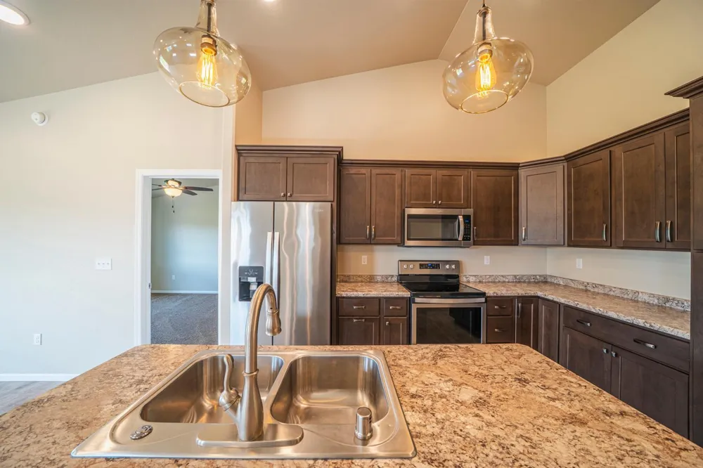 1877 Longview Drive Detroit Lakes, MN 56501