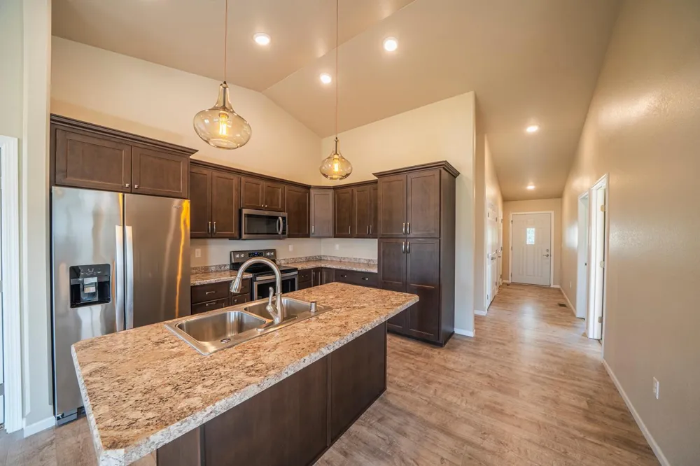 1877 Longview Drive Detroit Lakes, MN 56501