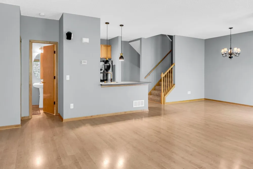 6766 Meadow Grass Lane S Cottage Grove, MN 55016