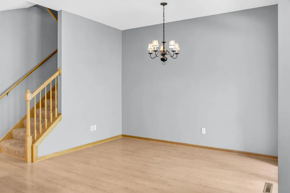 6766 Meadow Grass Lane S Cottage Grove, MN 55016