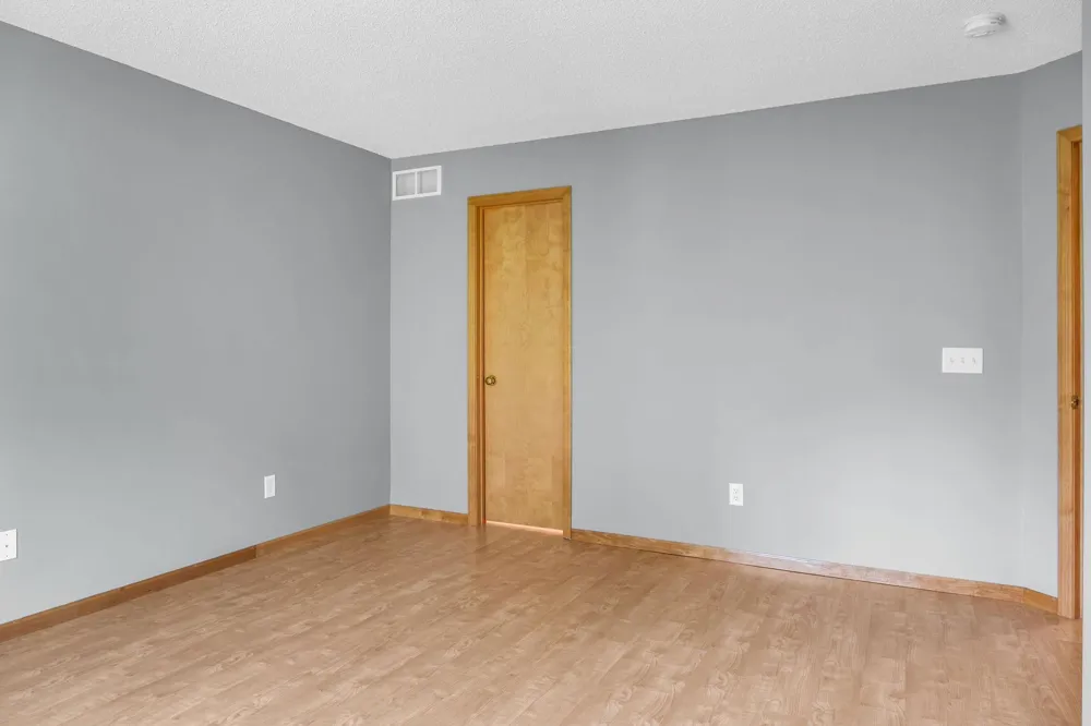 6766 Meadow Grass Lane S Cottage Grove, MN 55016