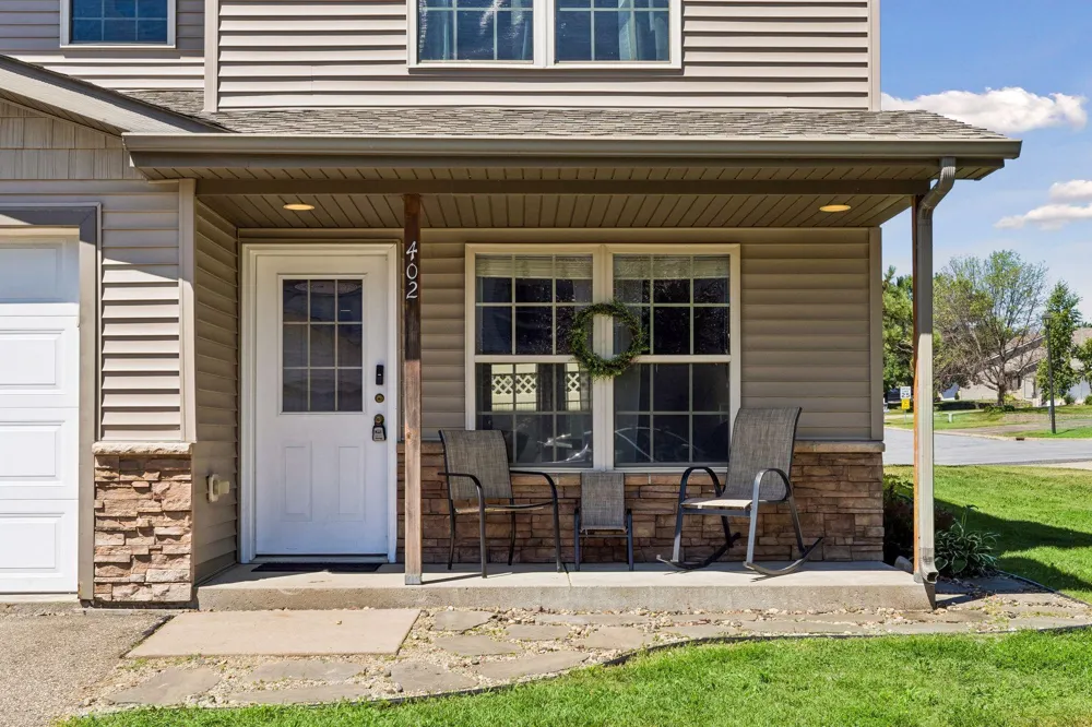 402 Sierra Place Roberts, WI 54023
