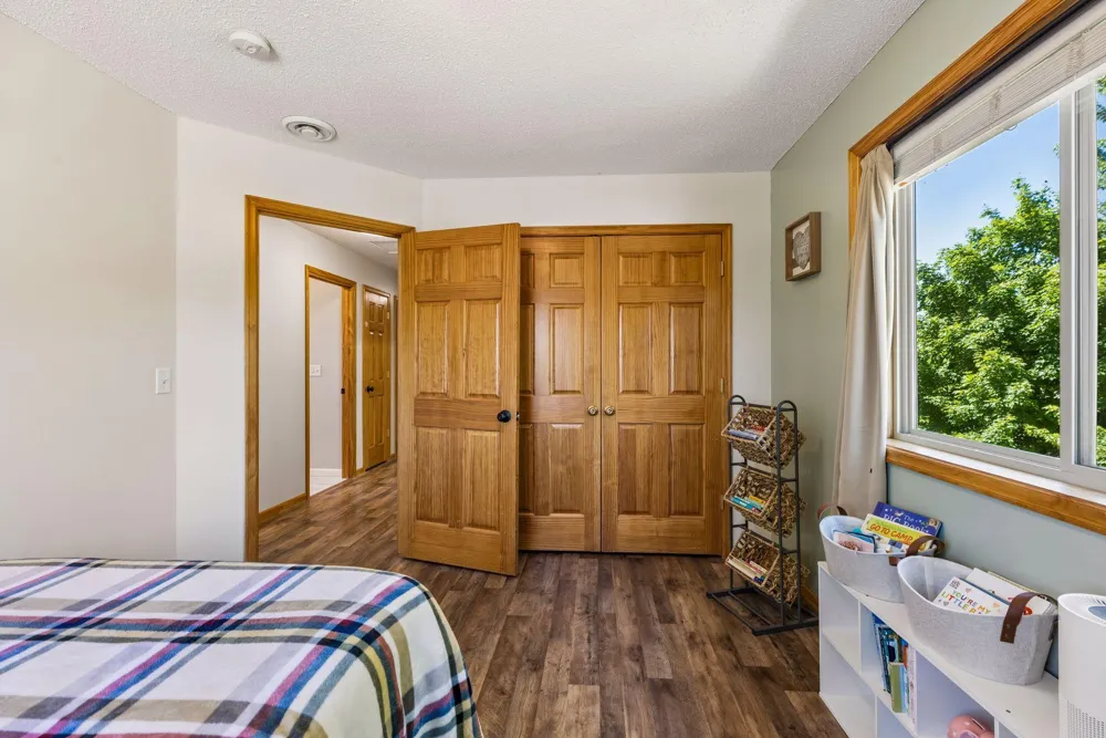 402 Sierra Place Roberts, WI 54023