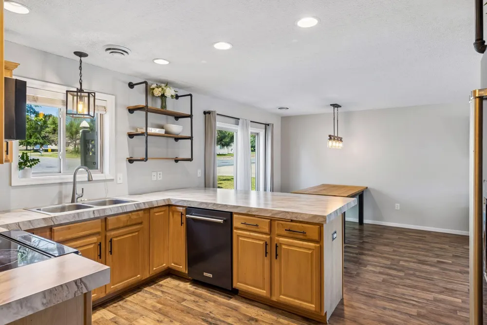402 Sierra Place Roberts, WI 54023