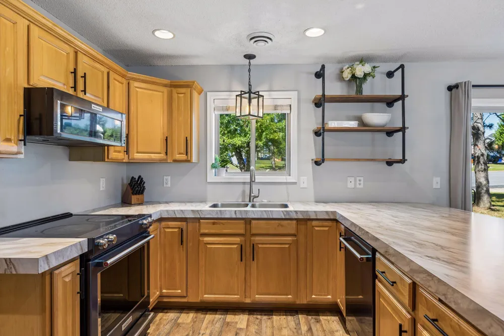 402 Sierra Place Roberts, WI 54023