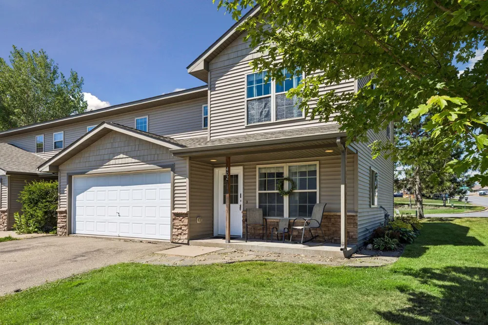 402 Sierra Place Roberts, WI 54023