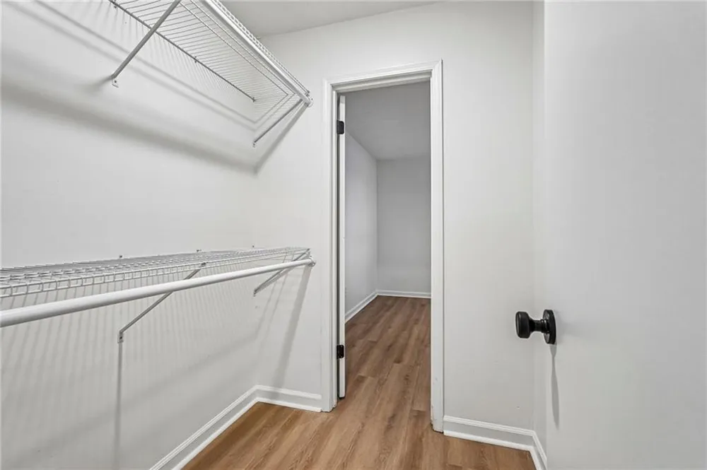 1001 Lake Pointe Circle Roswell, GA 30075