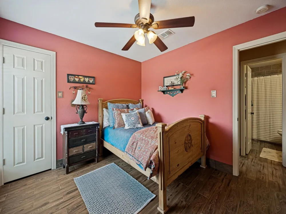 149 Roberts Drive Saginaw, TX 76179