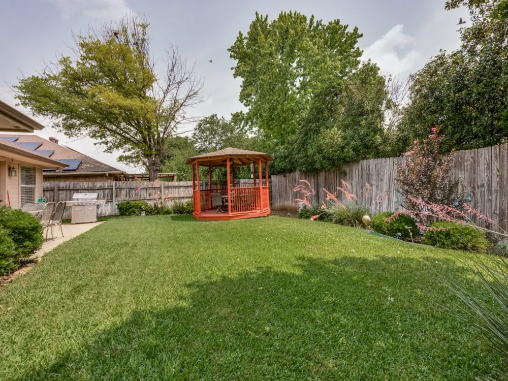 149 Roberts Drive Saginaw, TX 76179