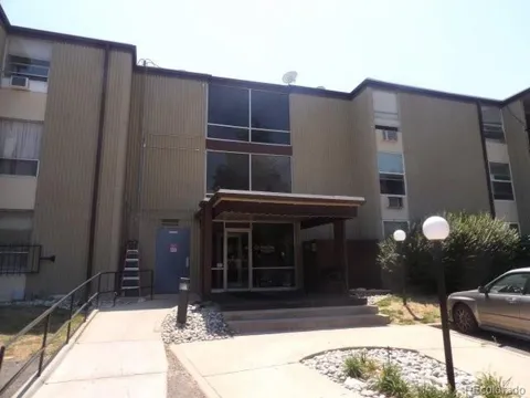2231 S Vaughn Way #111B