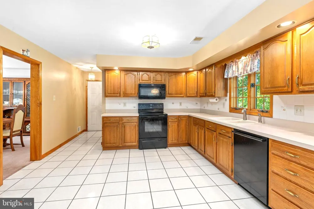 2050 MILLER ROAD Pennsburg, PA 18073